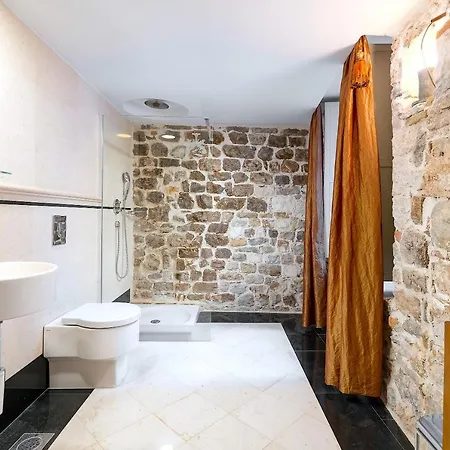 Apartament Piano Nobile Dei Palazzo Cindri @ Centre *